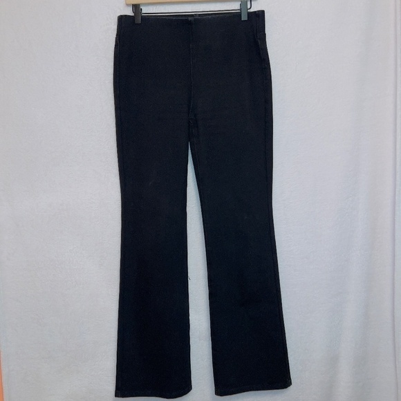 Soft Surroundings 2CW18 The Ultimate Denim Pull-On Bootcut Jeans in Black - Picture 2 of 7